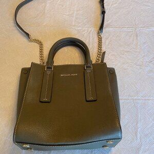 Medium Green Michael Kors Purse